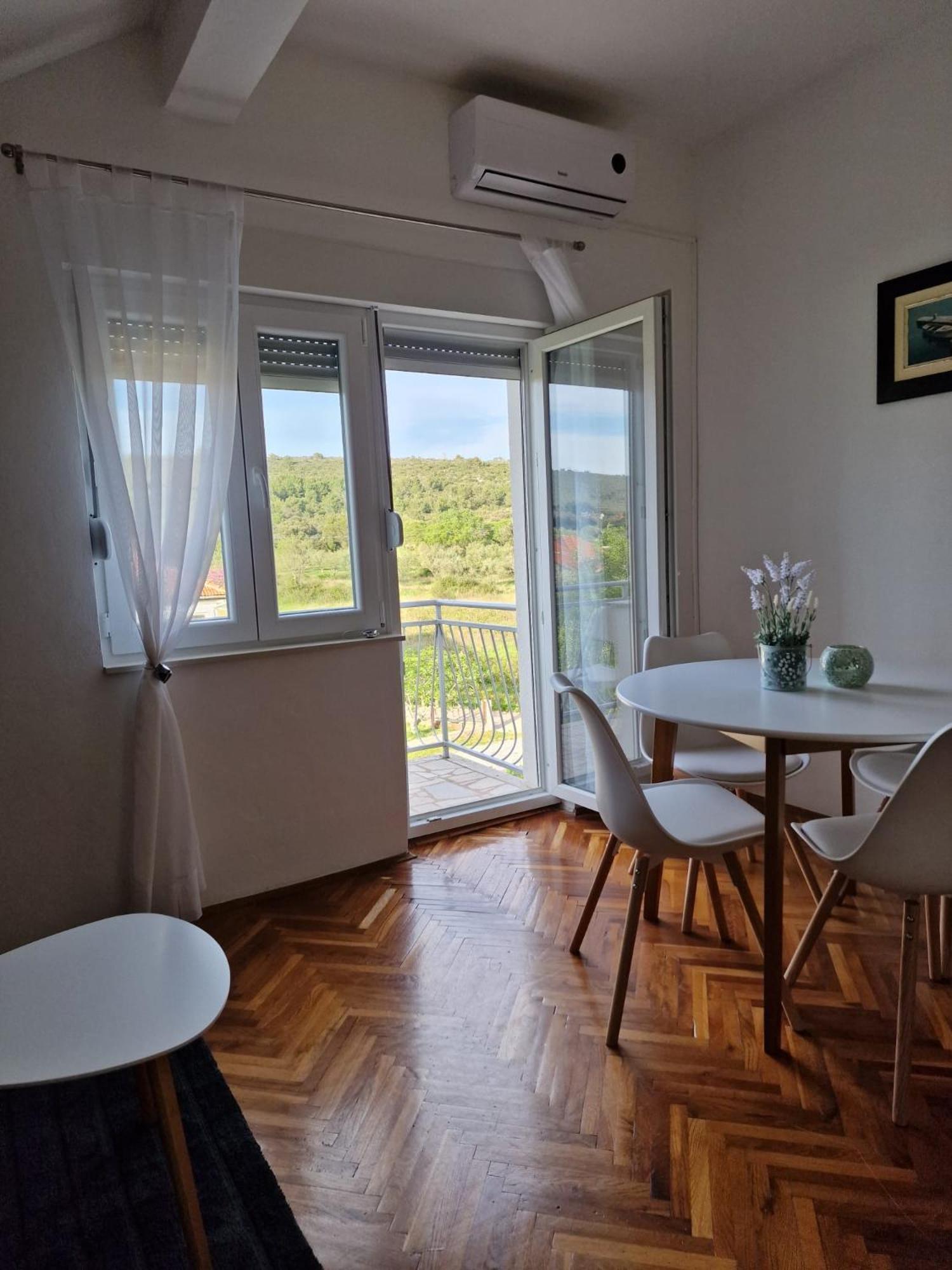 Apartmani Zinda Sukosan Ngoại thất bức ảnh