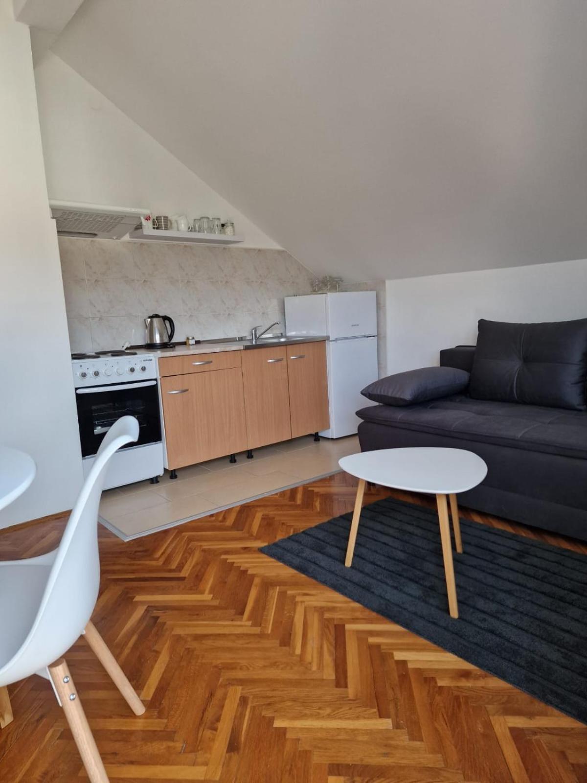 Apartmani Zinda Sukosan Ngoại thất bức ảnh